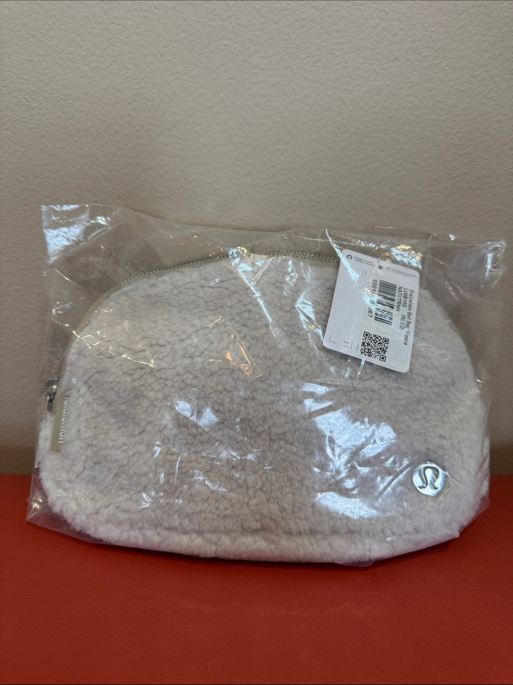 NWT Lululemon Everywhere Fleece Belt Bag Natural Ivory/Trench Silver Hardware